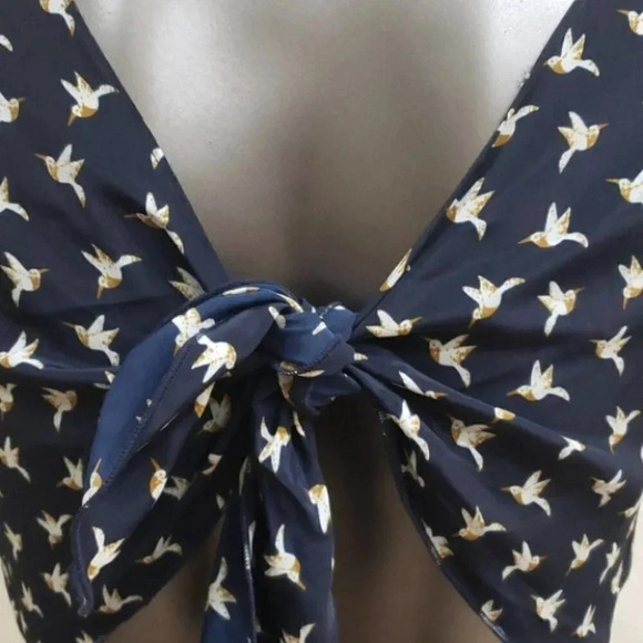 Aijek Bird Print Open Back Romper - Picture 5 of 11